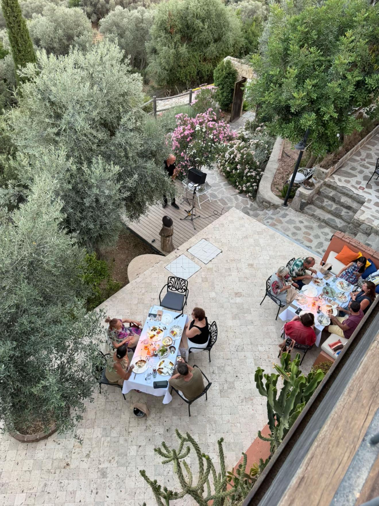 @Alosmalos