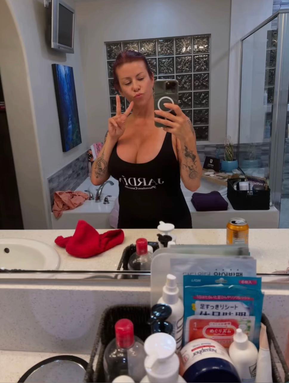 @Alexis Fawx