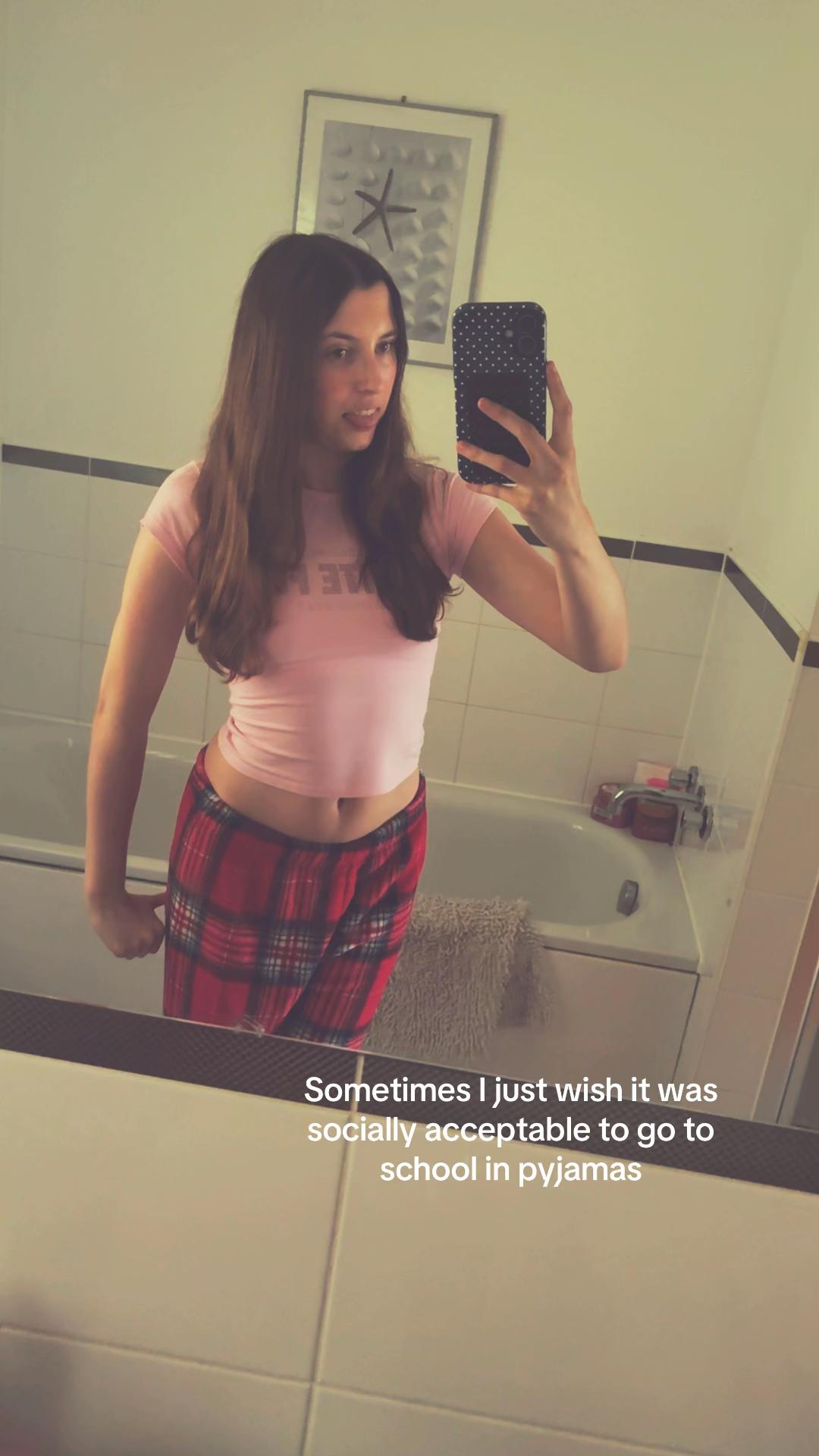 @Chloe secret spam 💗