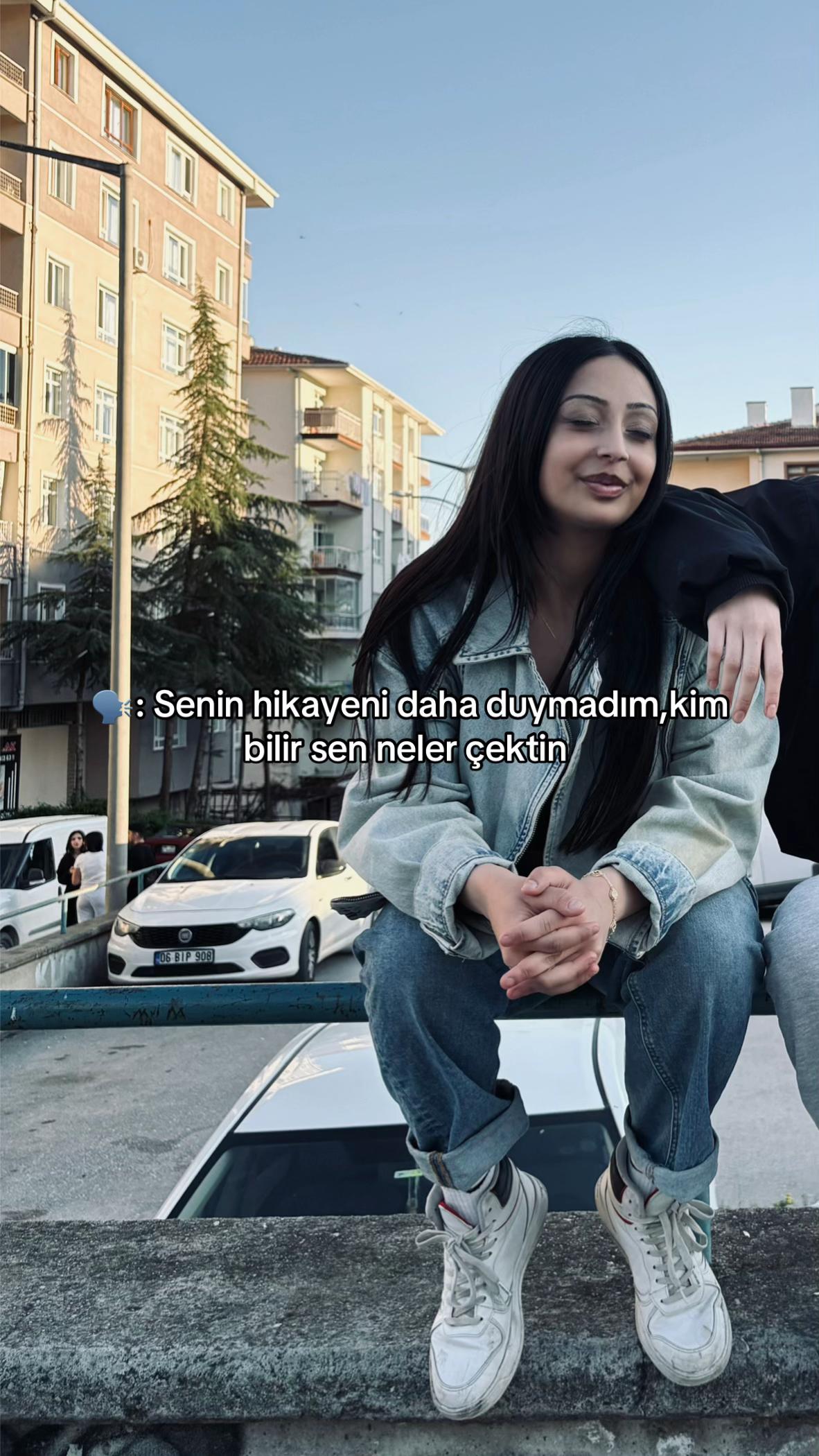 @lliivas