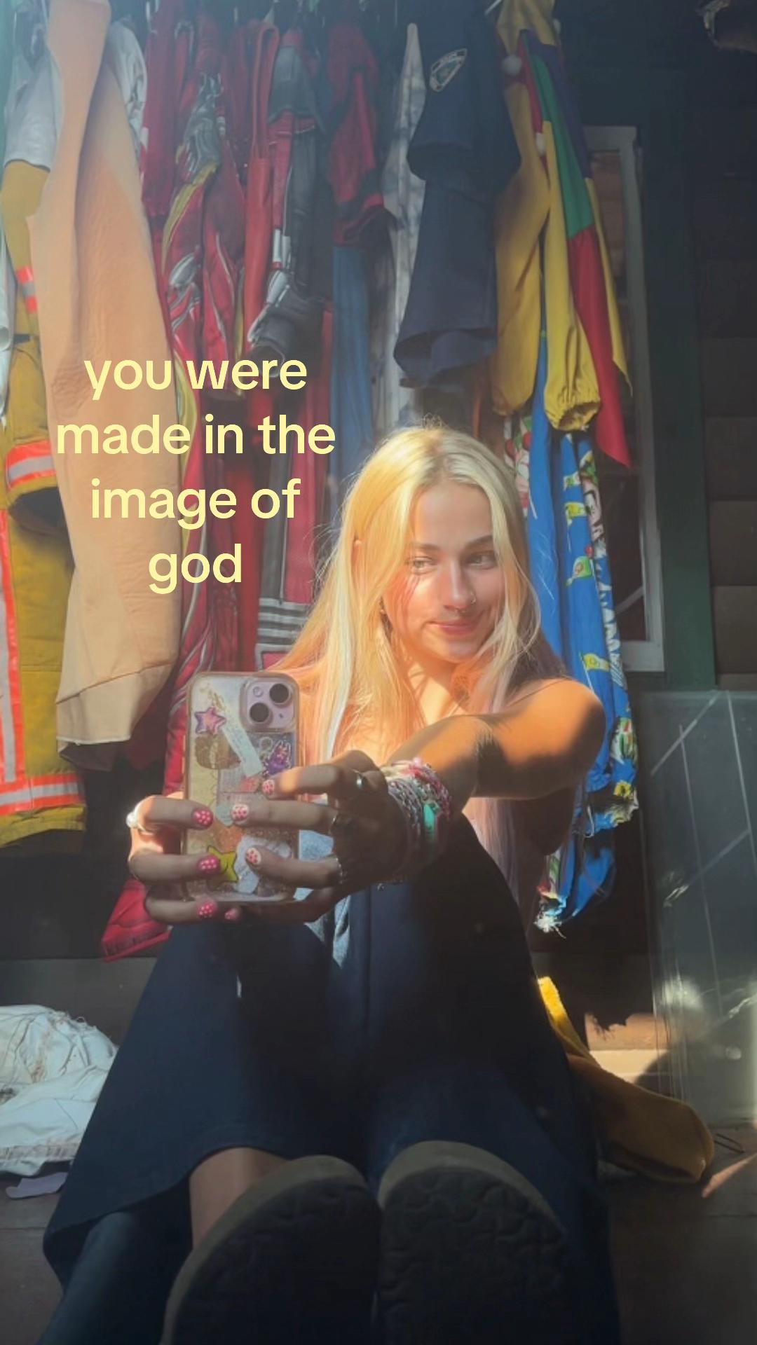 @️