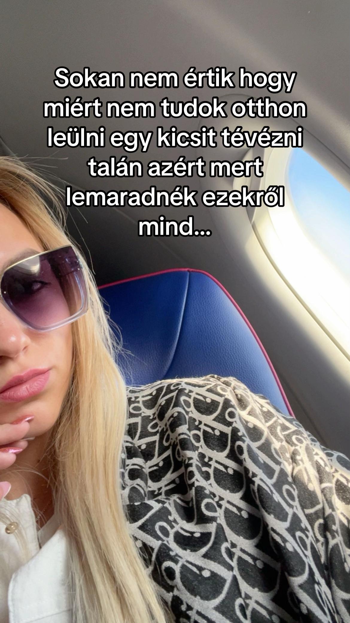 @🦋