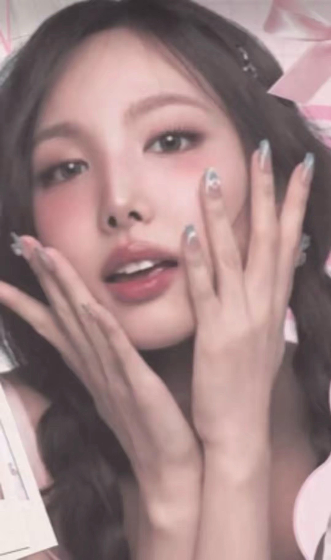 @꧁༒ nayeon sit༒꧂
