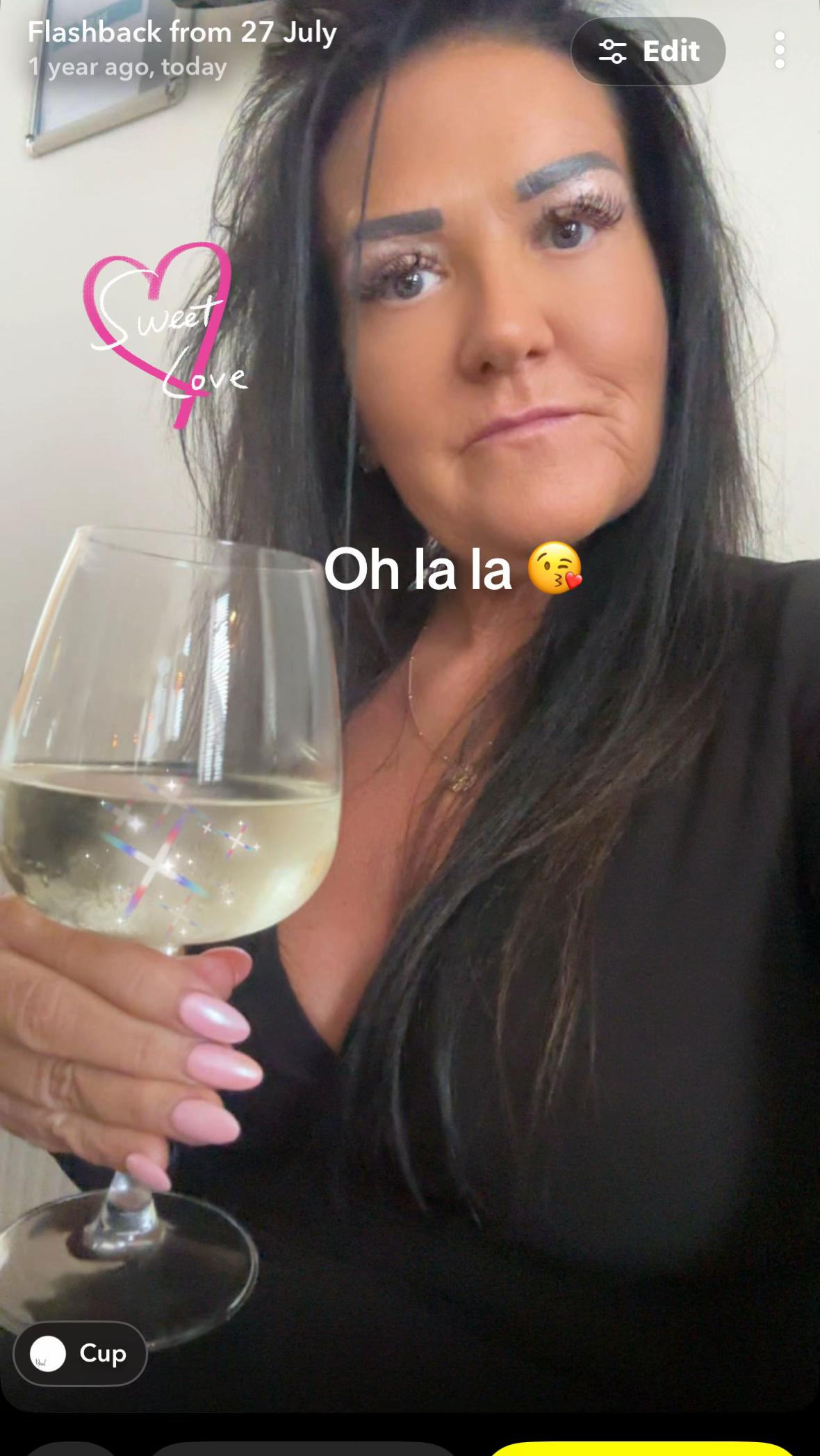 @J c. Oh la la. ๐
