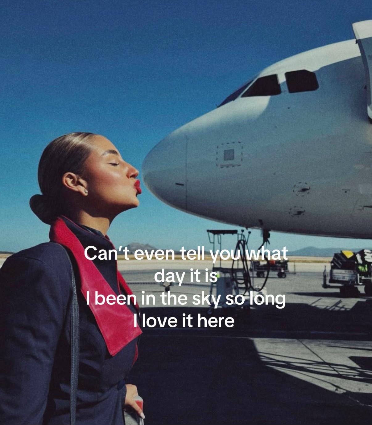 @FlyyWithVivian🛫