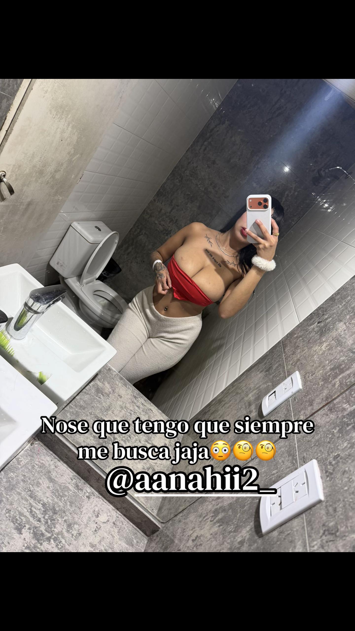 @Anaahii1