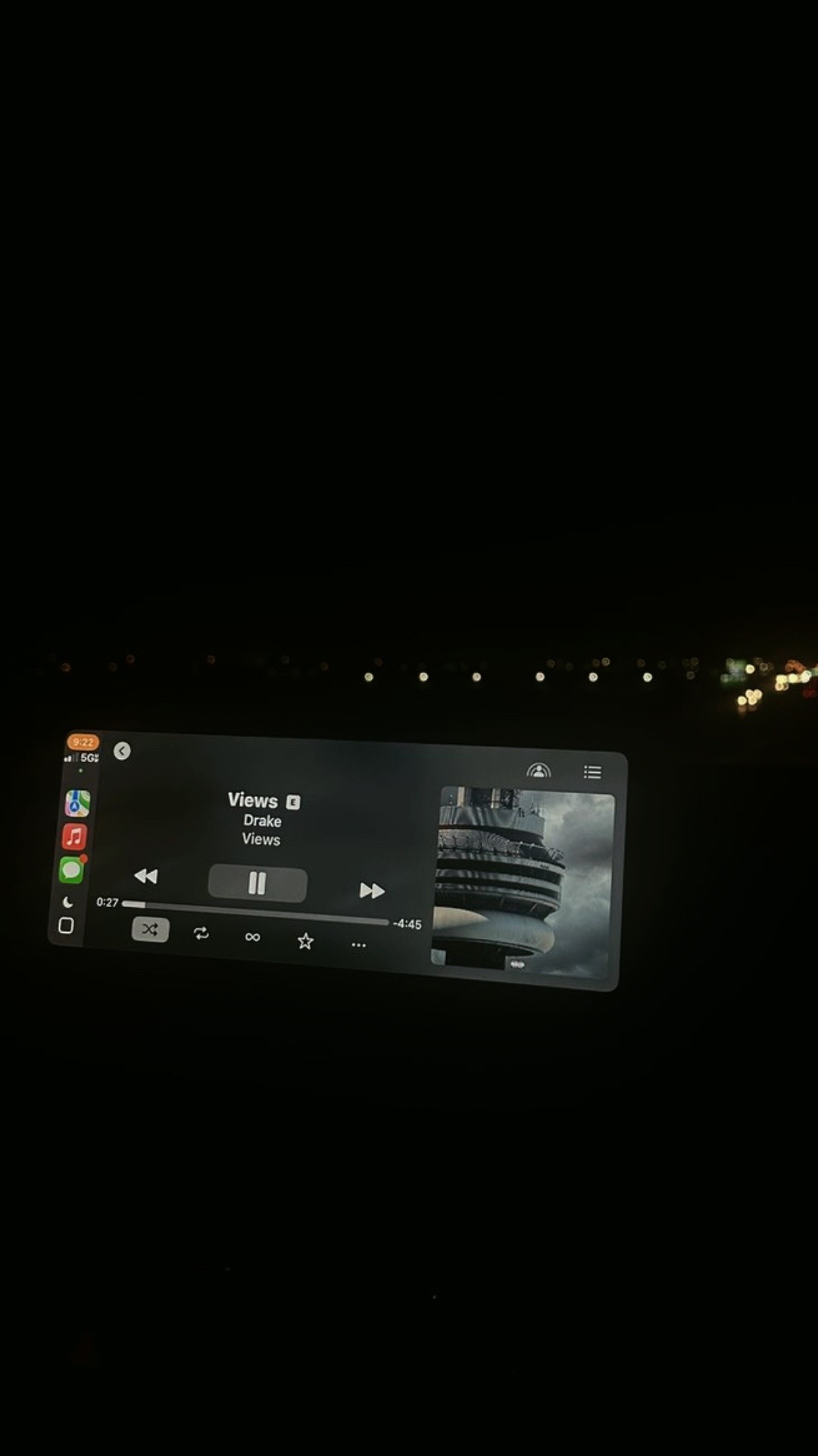 @⃟
