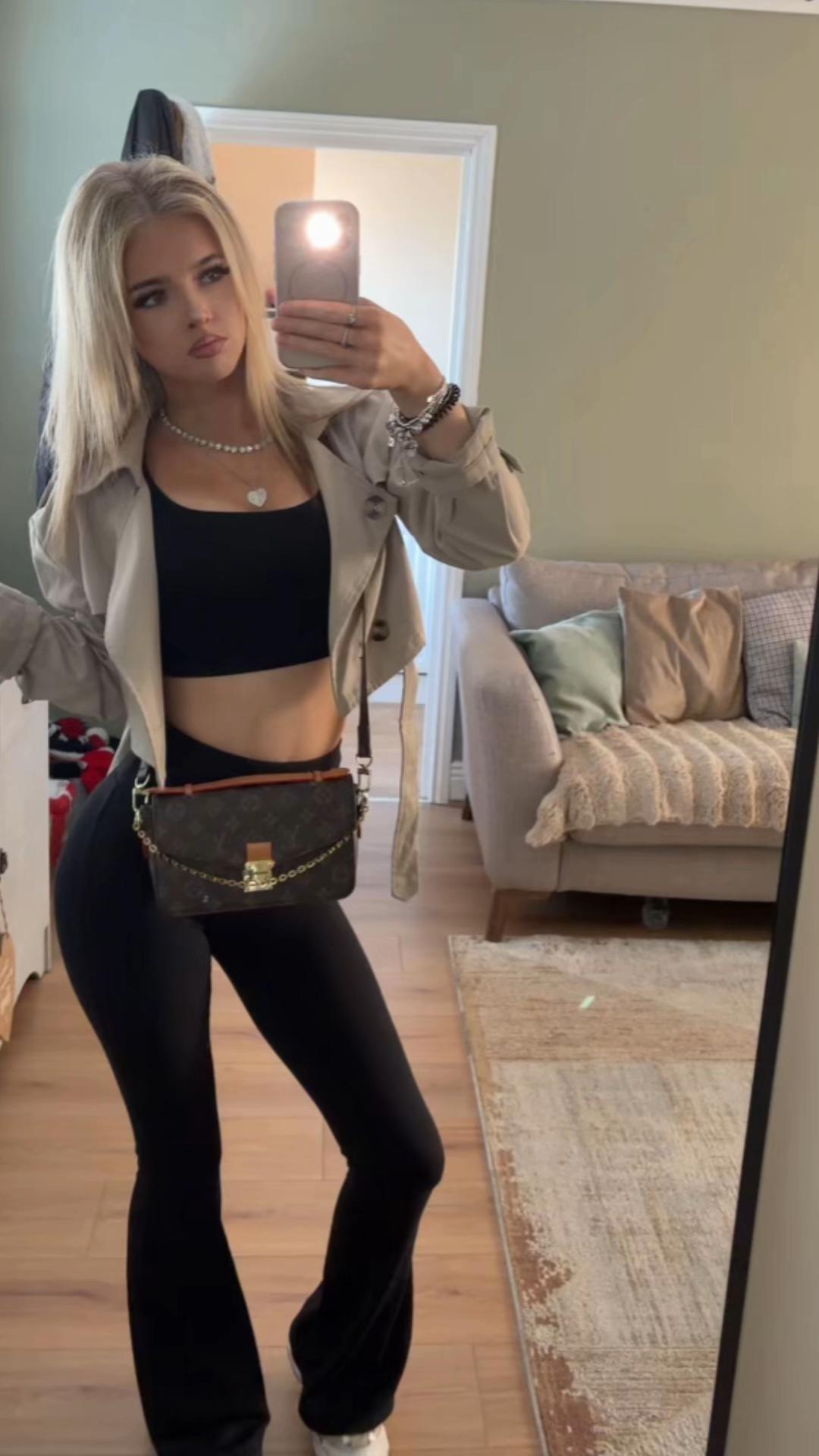 @𝐞𝐦𝐦𝐞𝐞𝐫𝐨𝐬𝐞
