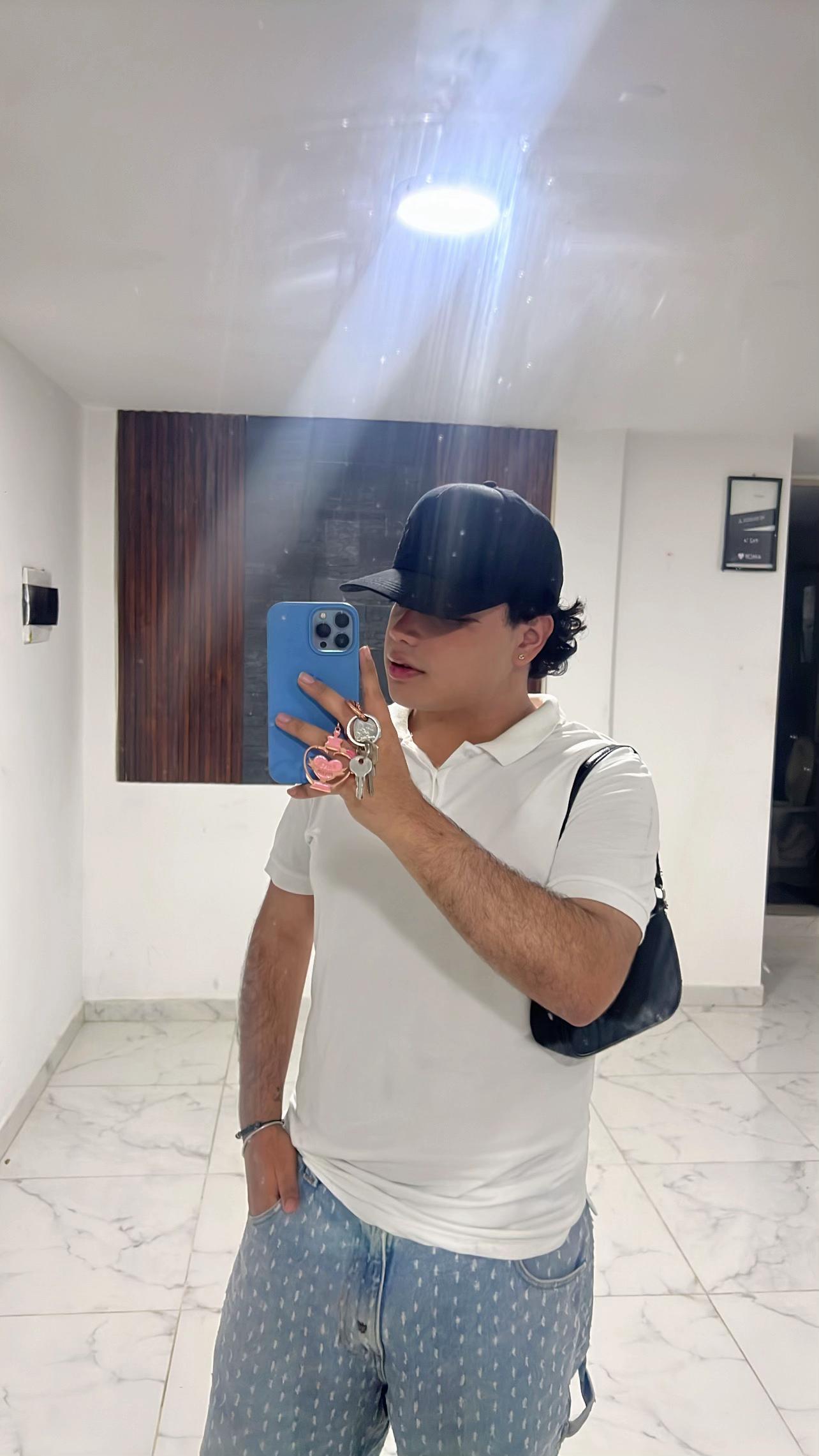 @𝒅𝒂𝒏𝒊