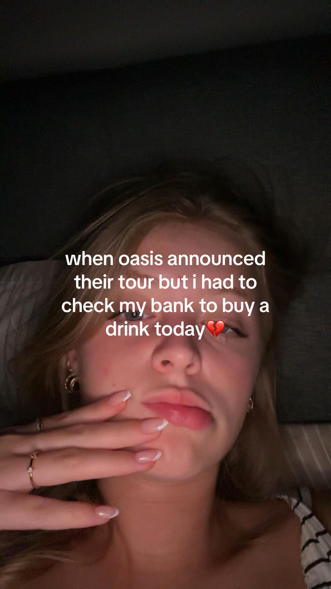 @𝐄𝐕𝐈𝐄🍸