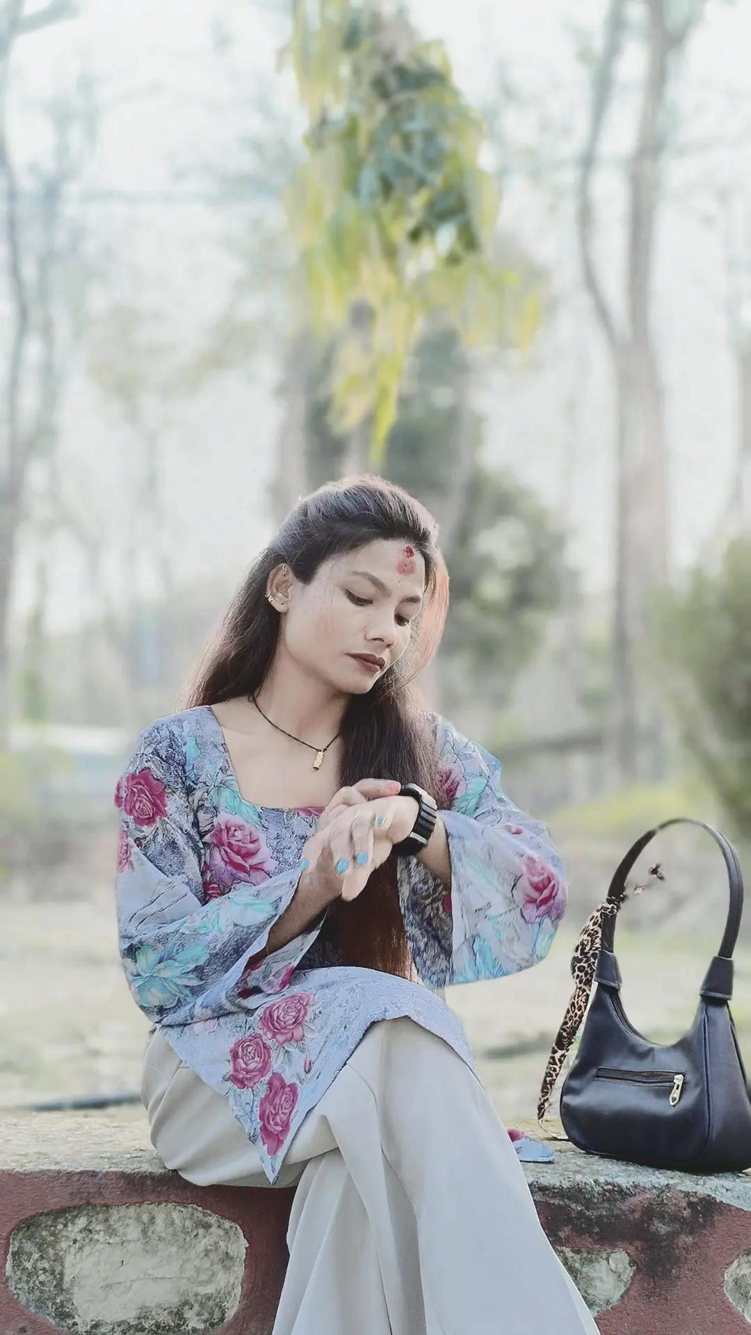 @Raधि ka🕊️