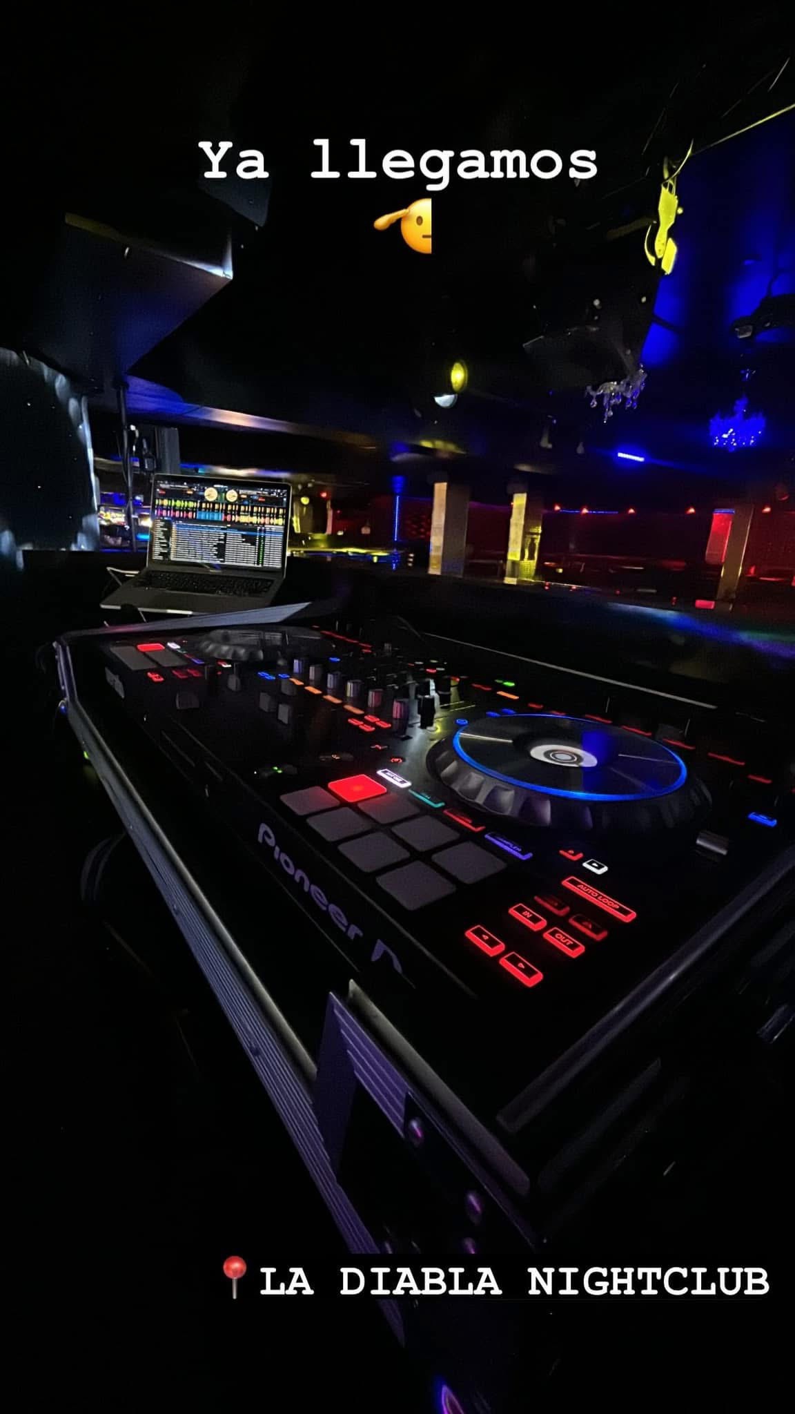 @DJ KRIZ