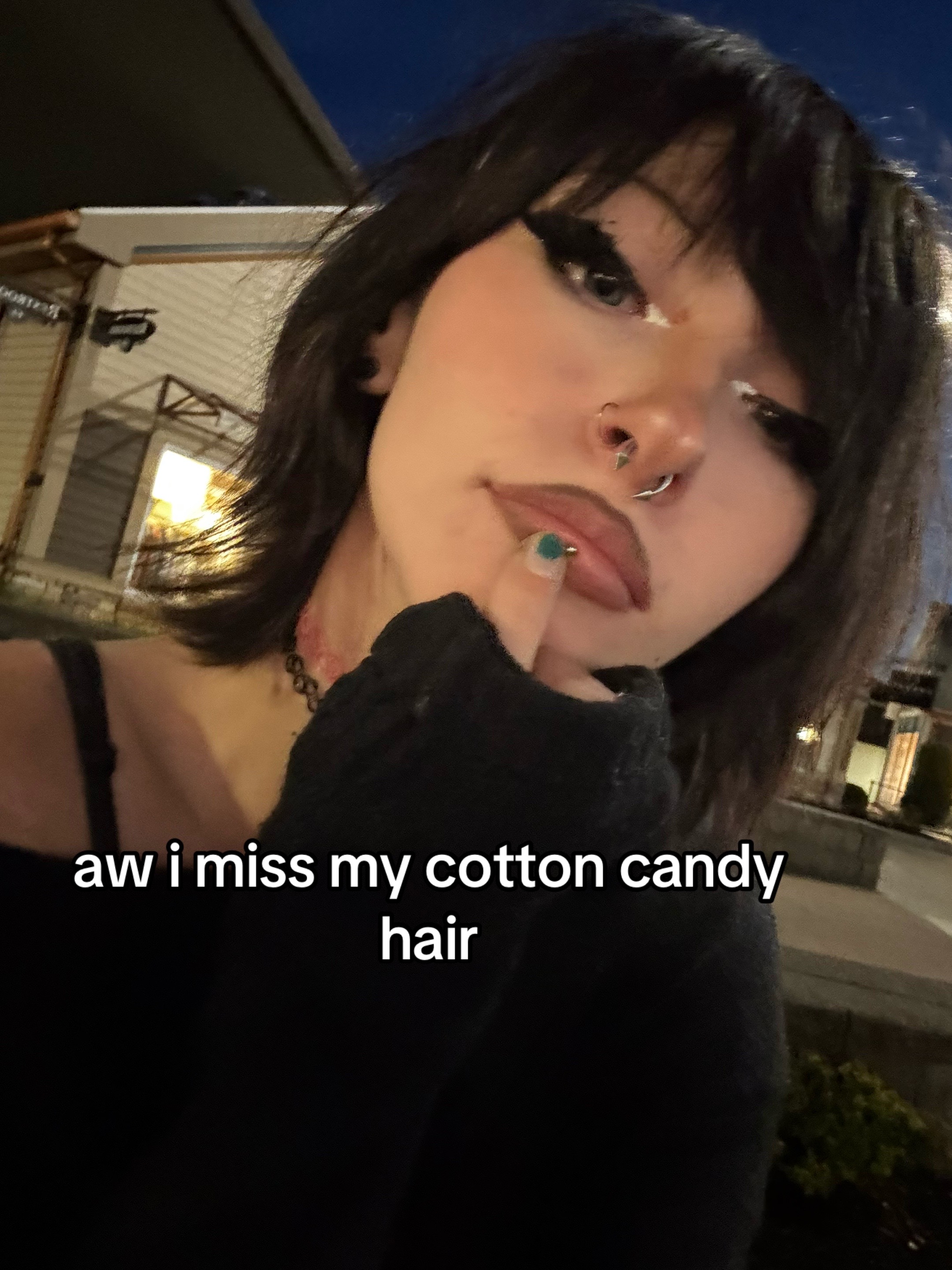 @Vic🗝️🎼☮️⚜️