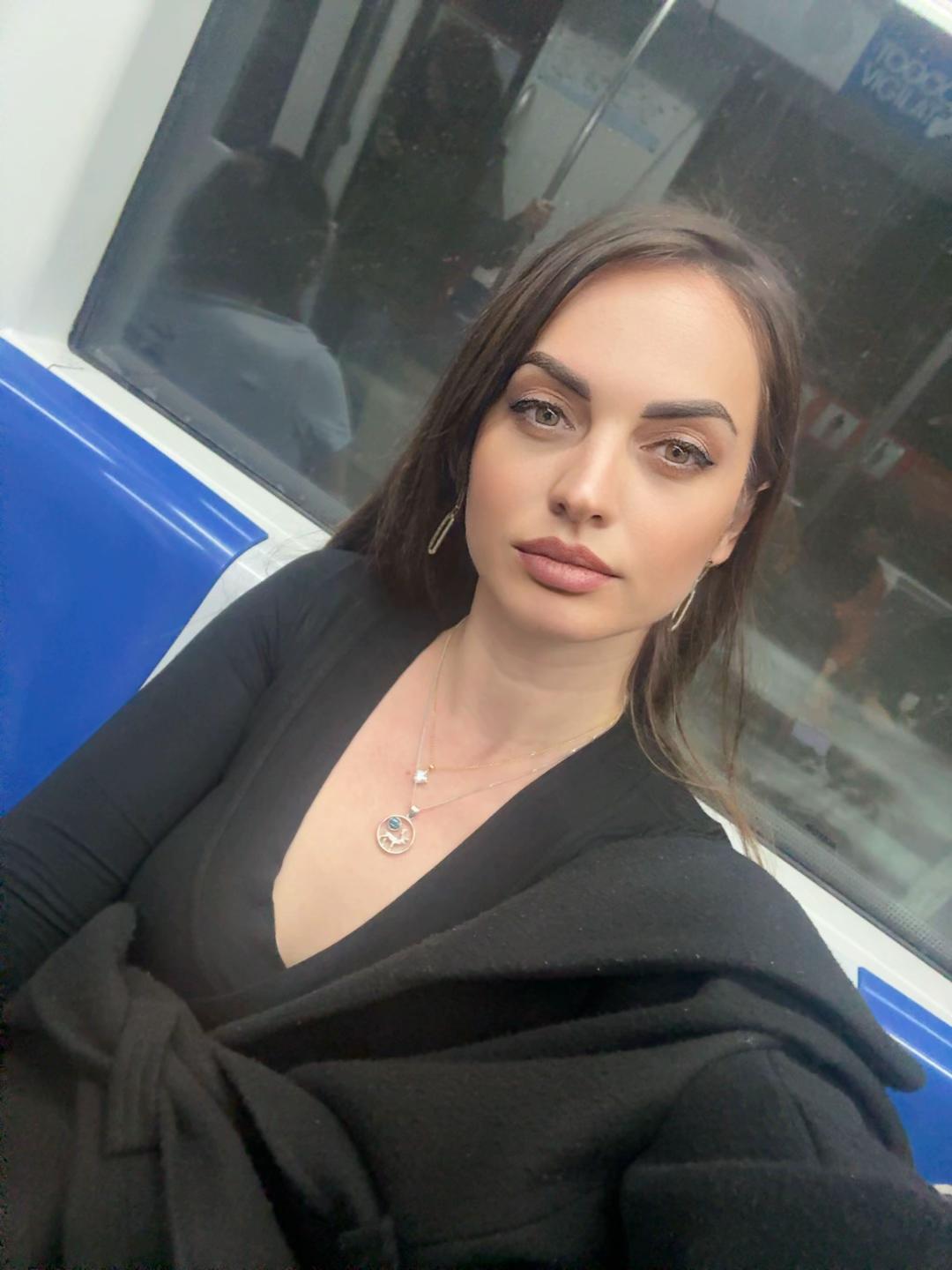 @Alina Elena156