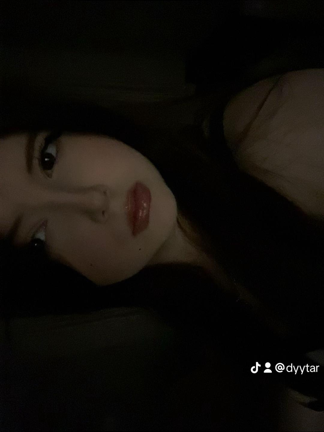 @krisswit