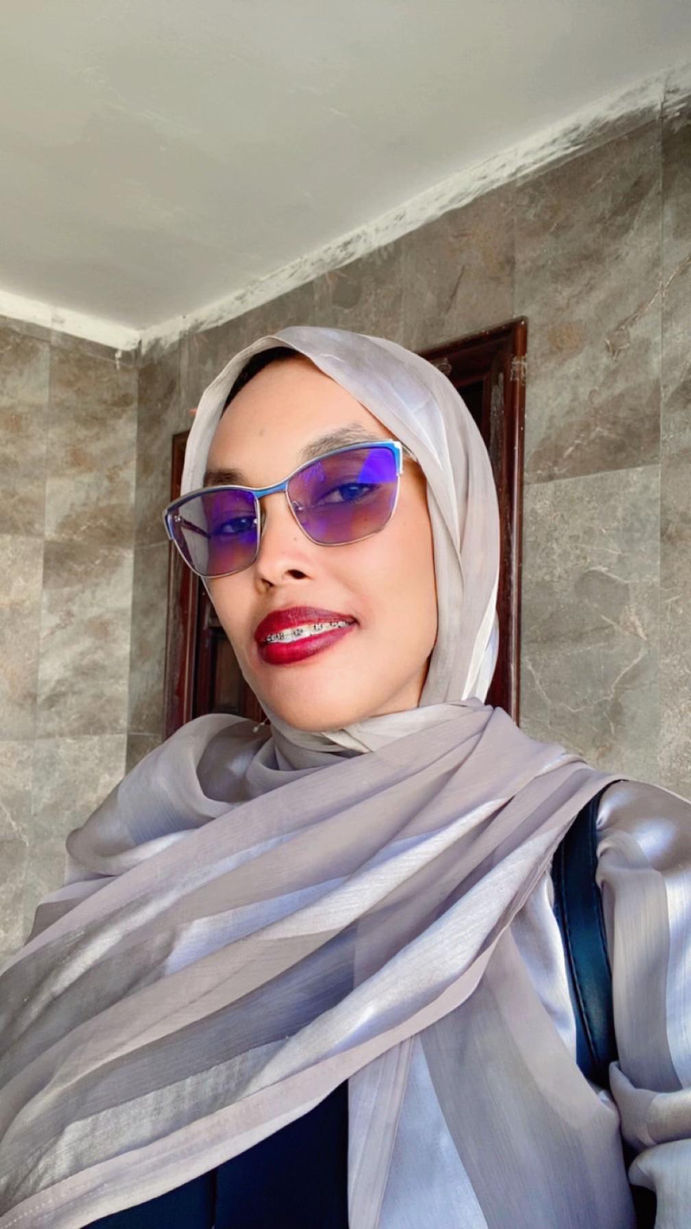 @ayaanali920
