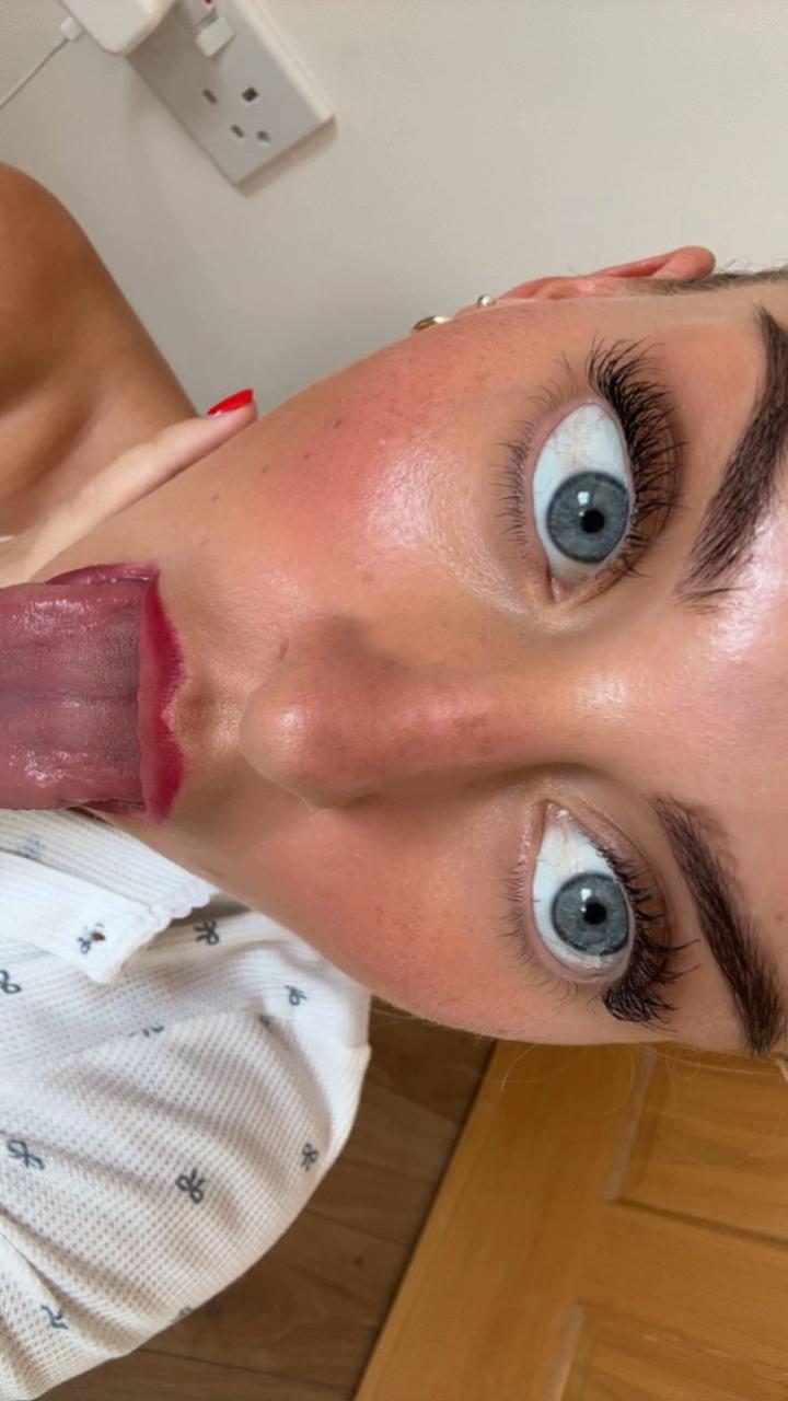 @Rhiannon blue