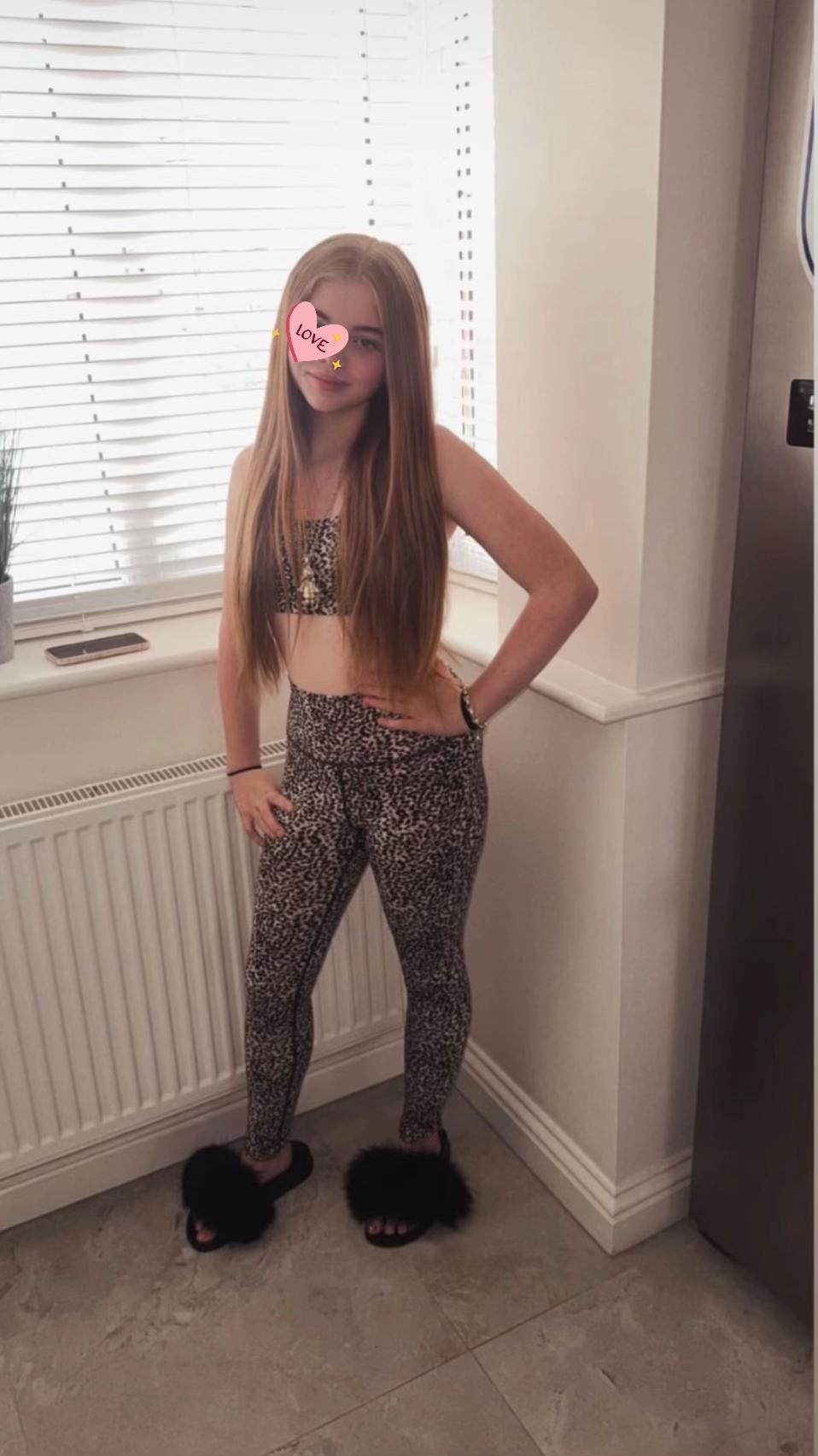 @holliedavies13