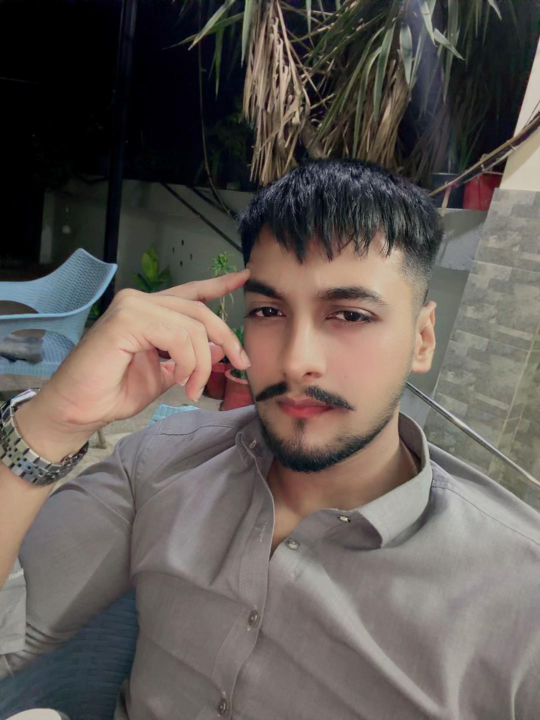 @Daniyal&ensp;kashif
