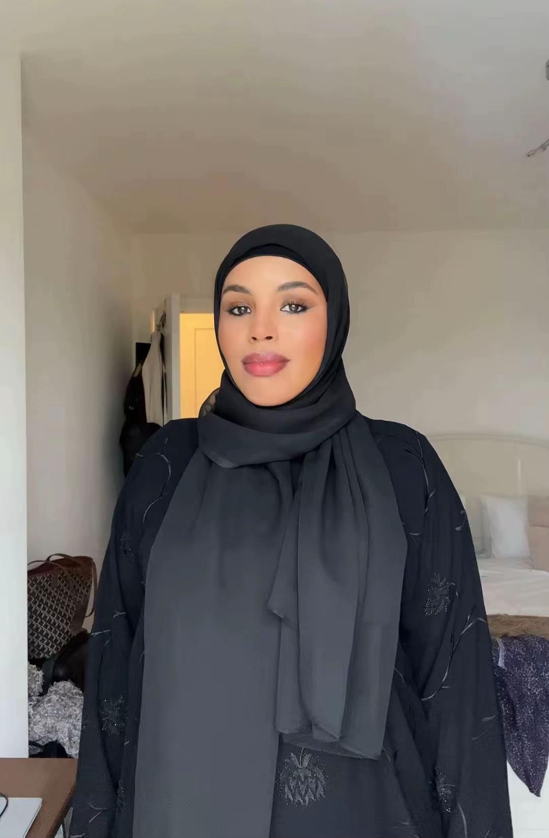 @Aisha🧸