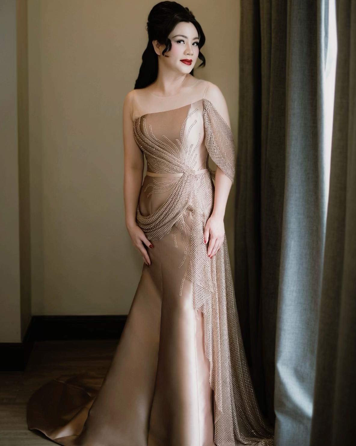 @Ivory Bridal