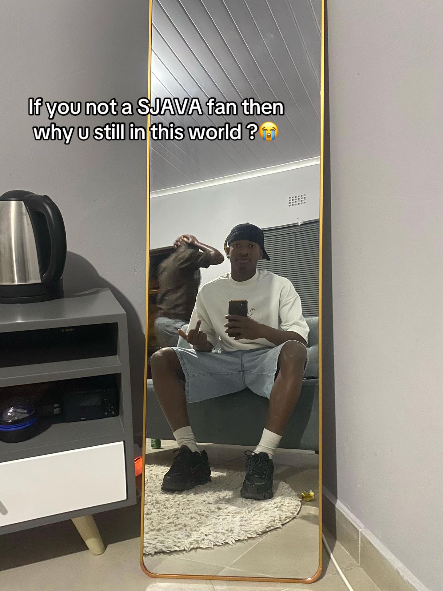 @Liniii☄️