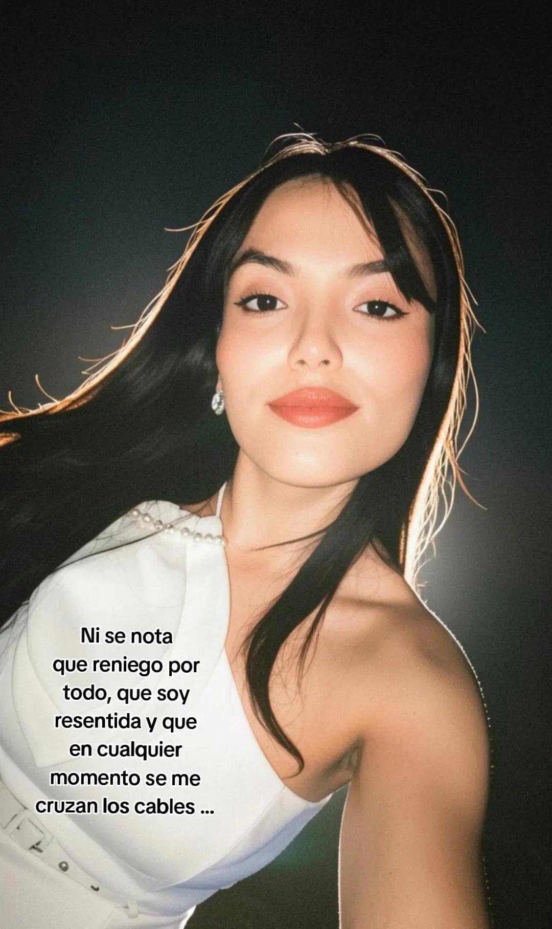 @Vivi Carei