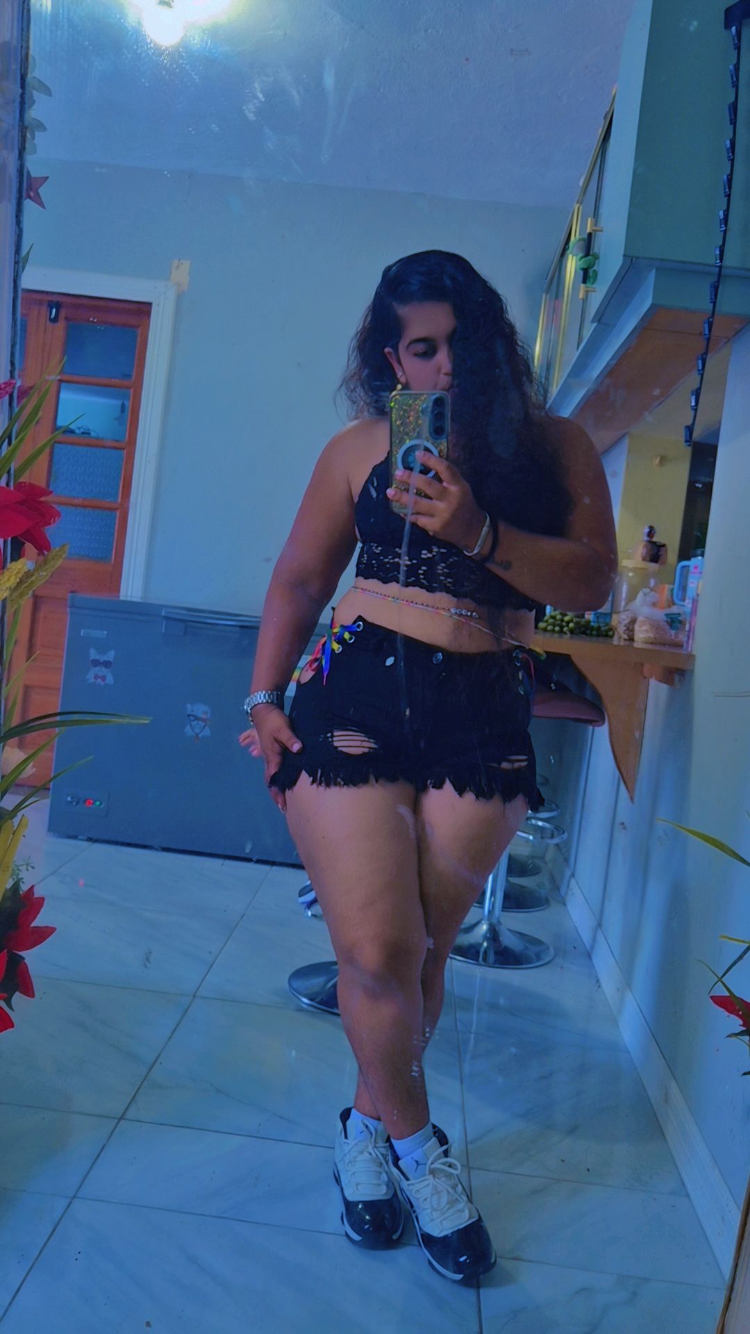 @Glamourous Shoba