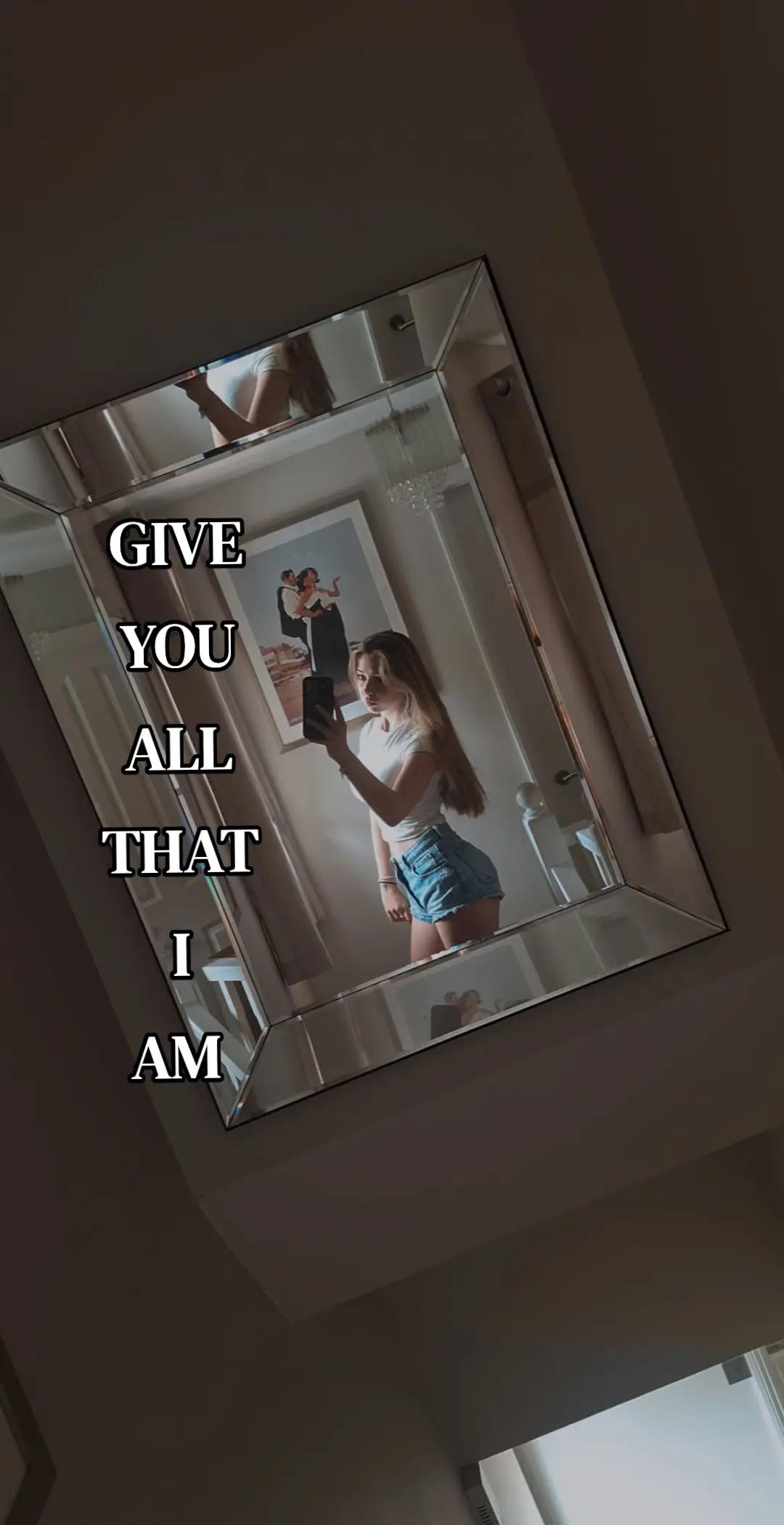 @𝓛𝒾𝓁𝓁𝒾𝑒 𝒷 💕