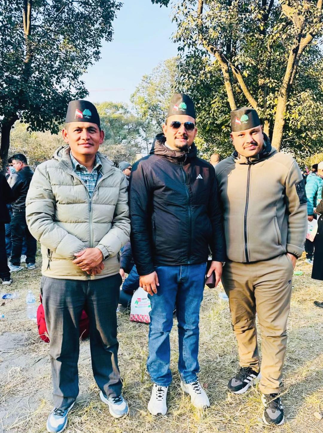 @Mahendra Shah (महेन्द्र)