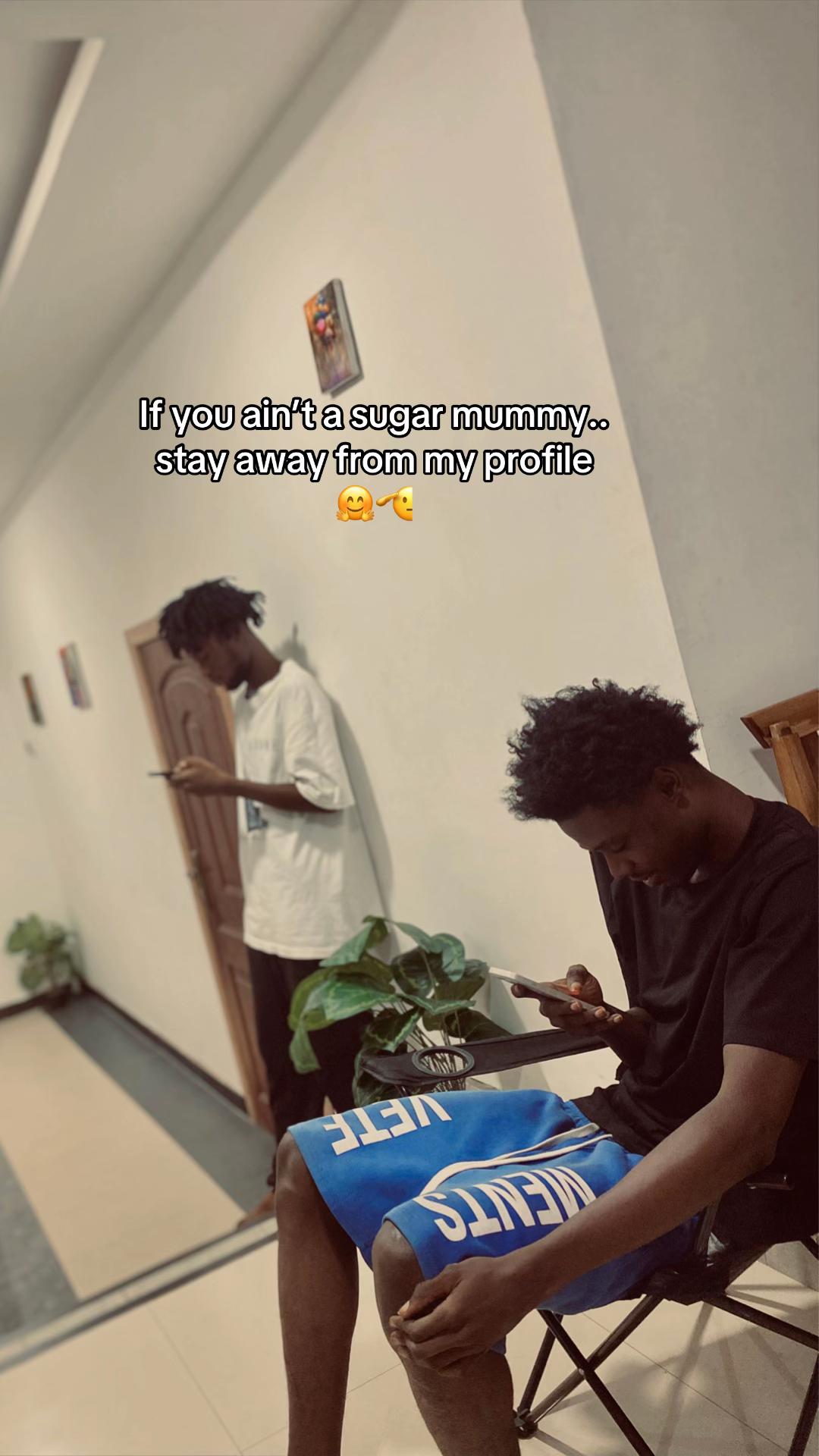 @InSane_DeReK🧃🫥