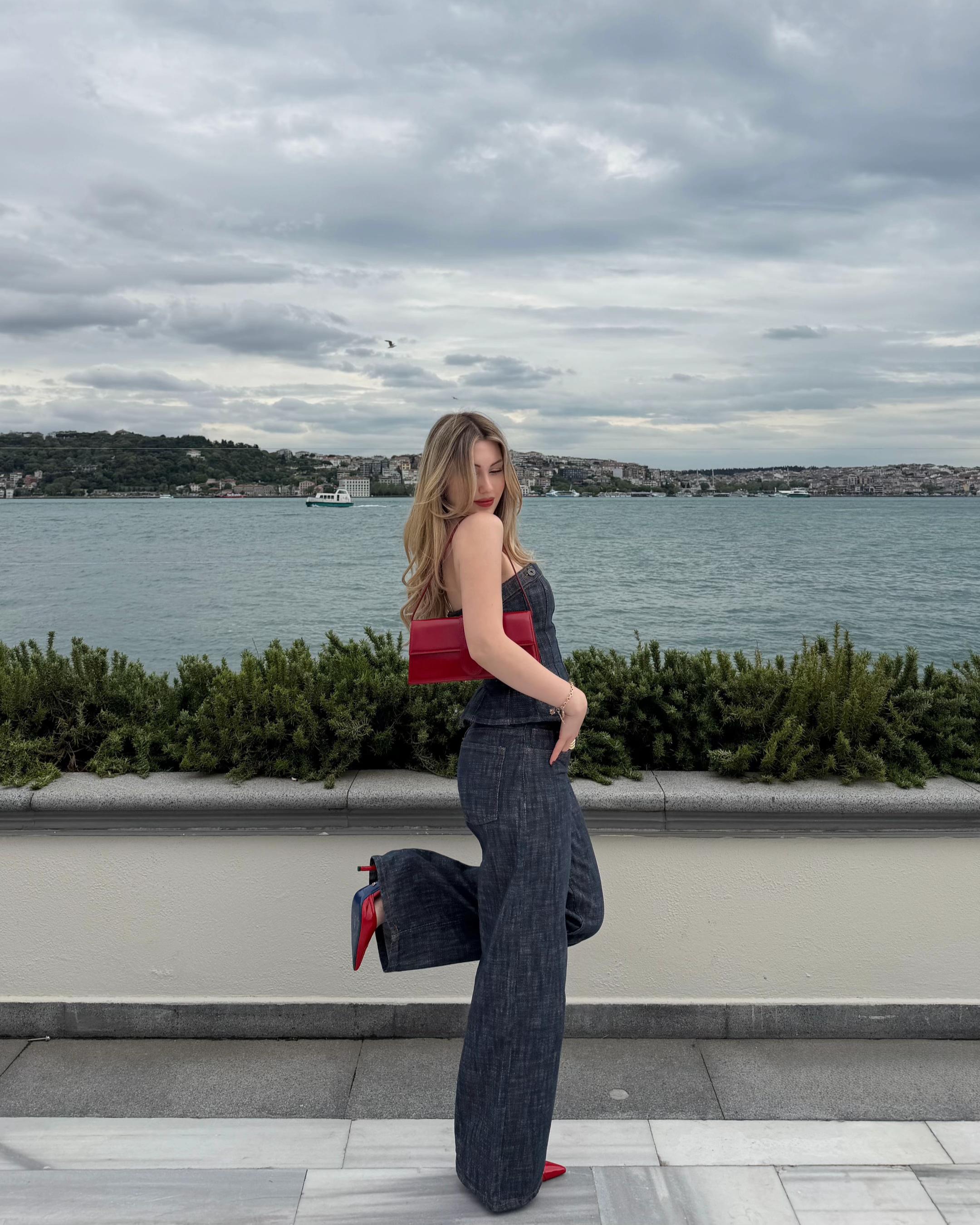 @elasongur
