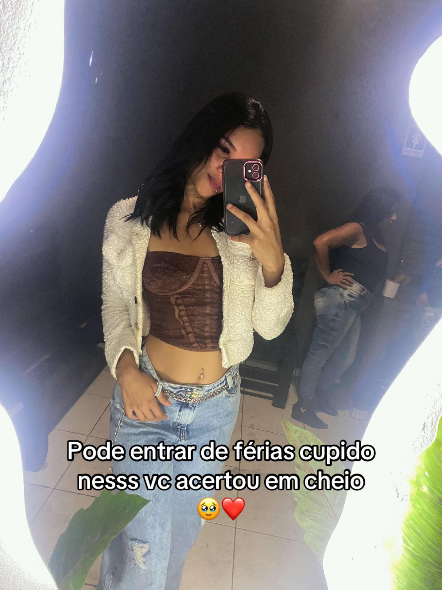 @Lais💋