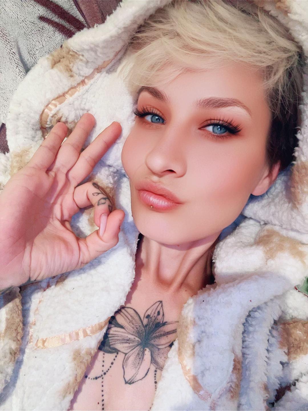 @👑⚜️SanaMaus⚜️👑