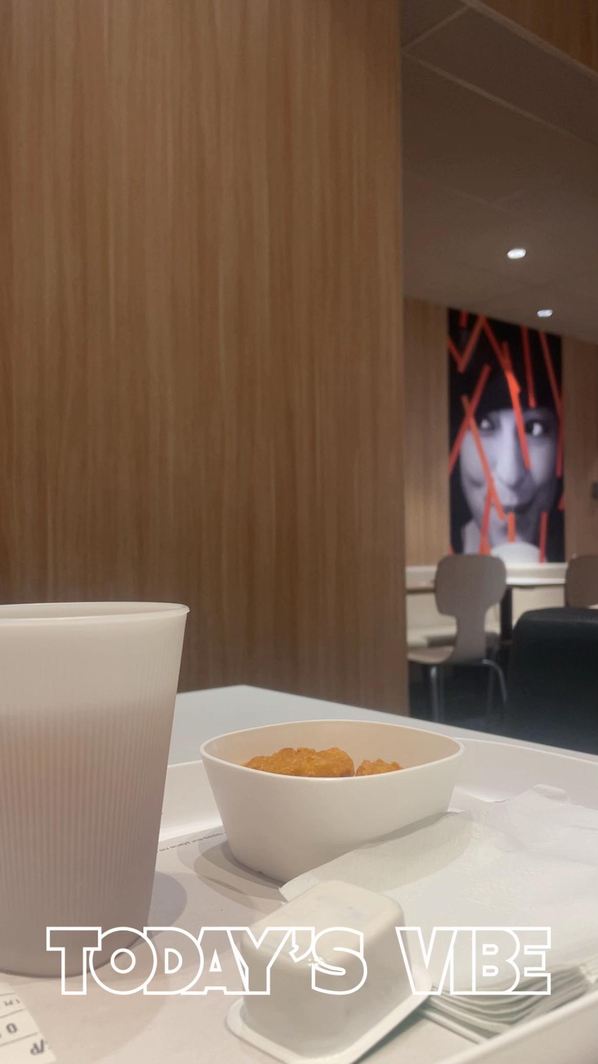 @𝐞𝐦.𝟓𝟒𝐤𝐤🐚