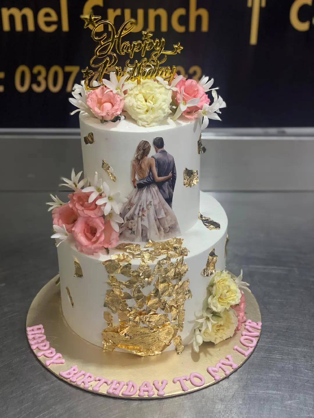 @Customize Designer Cakes LHR
