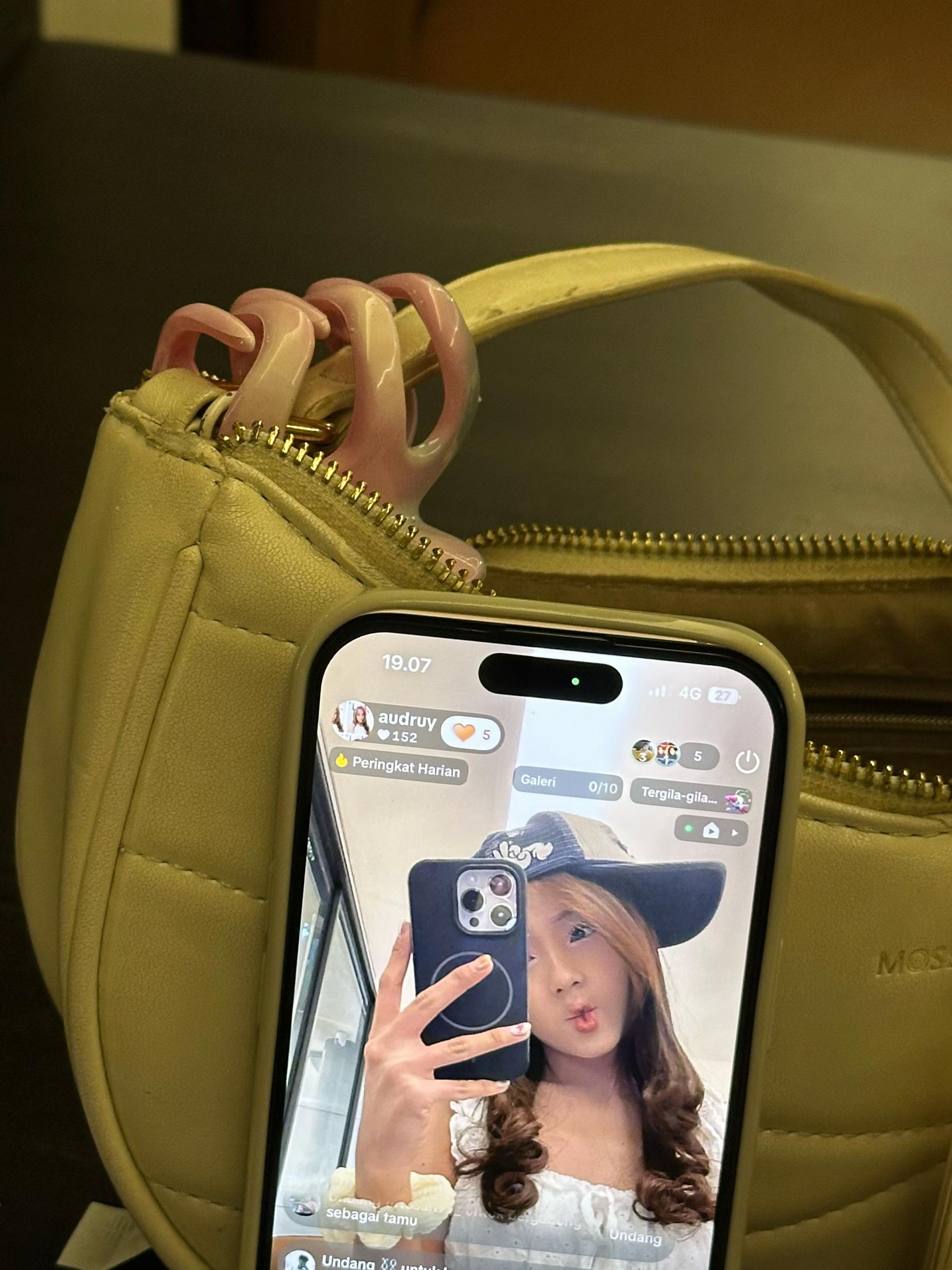 @audruy