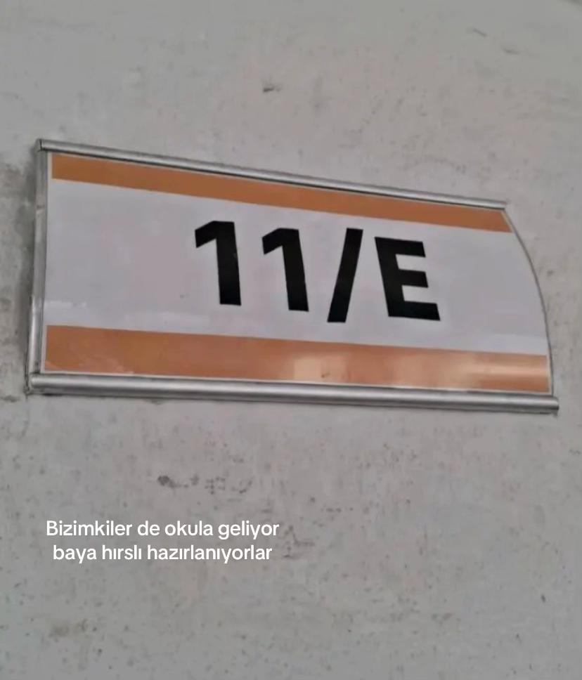 @11 / E