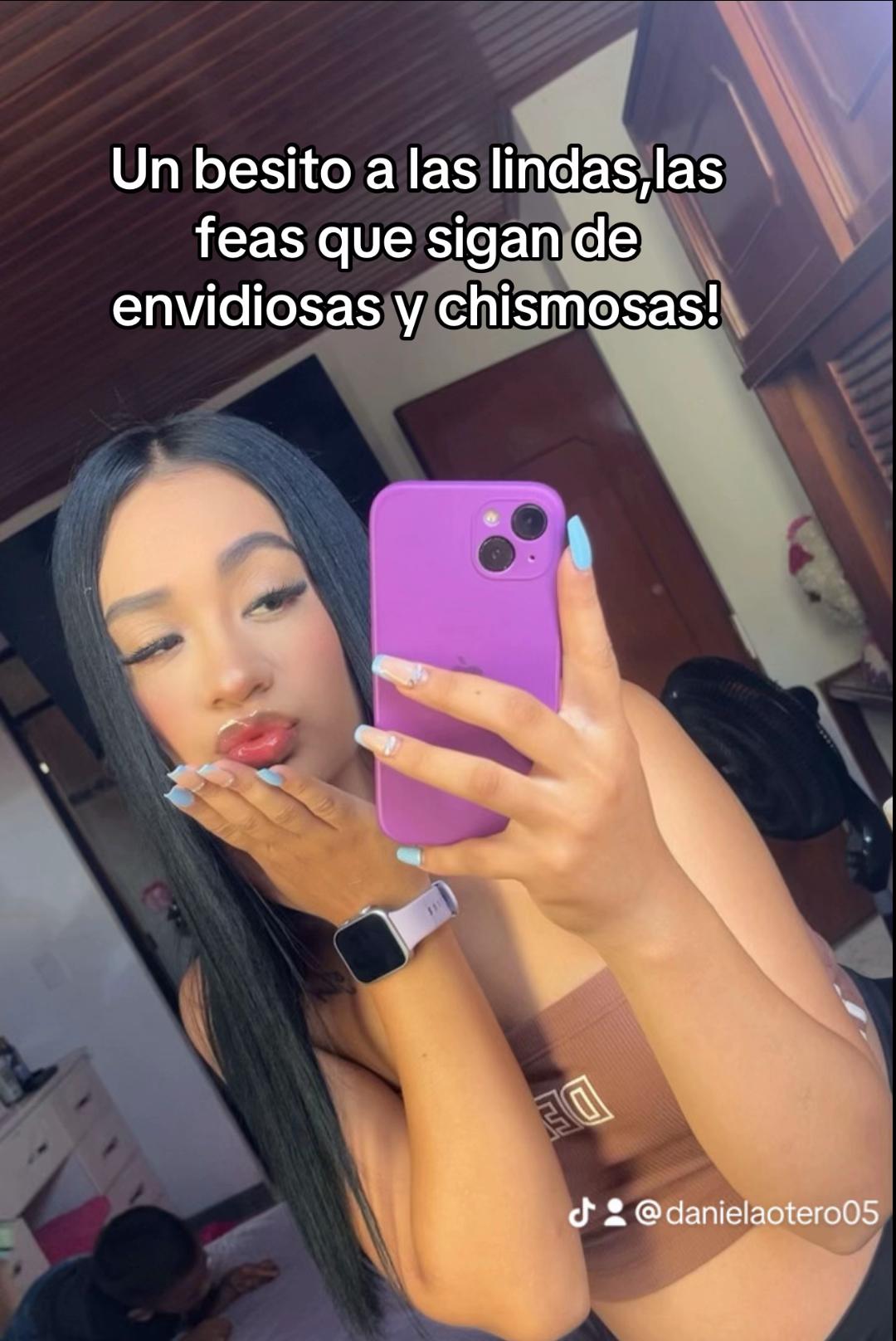 @Danielaotero