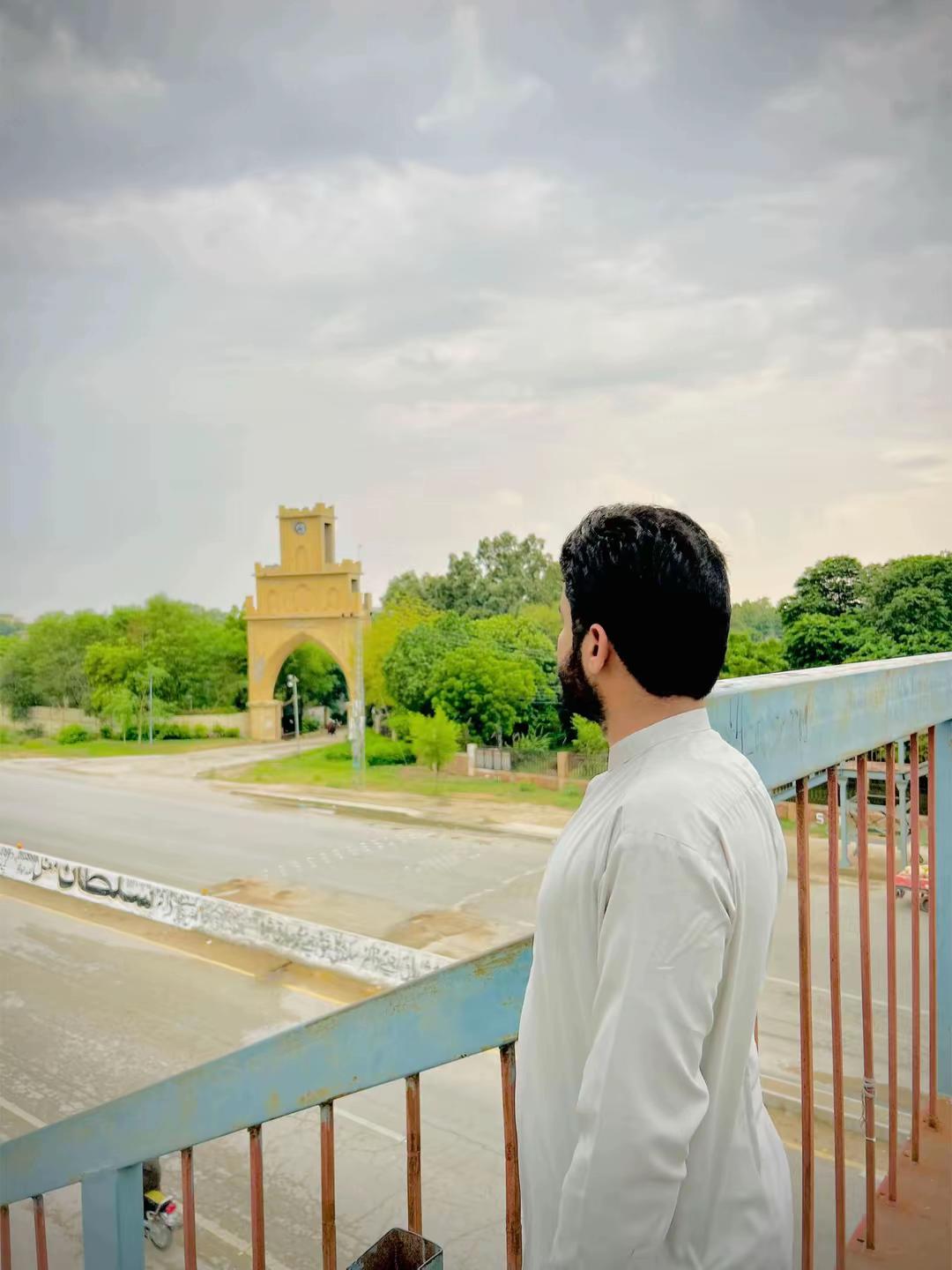 @BADAL MAZARi🇱🇾