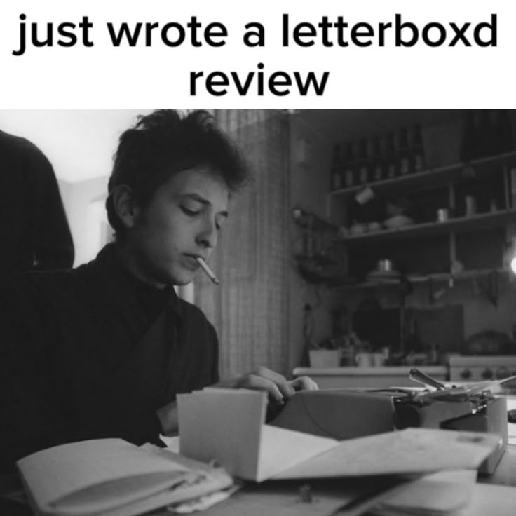 @ᝰ
