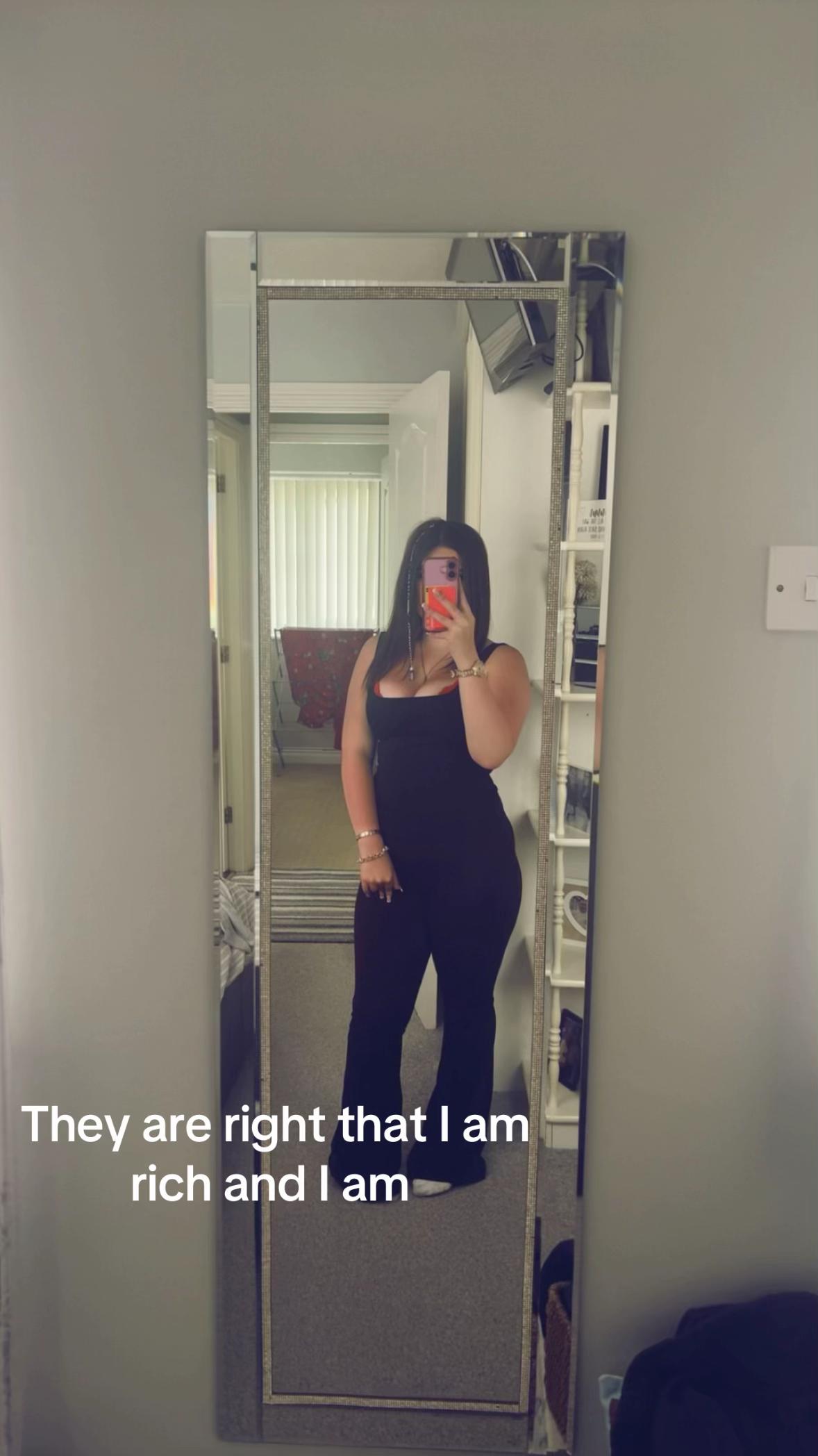 @laceymaerennie0
