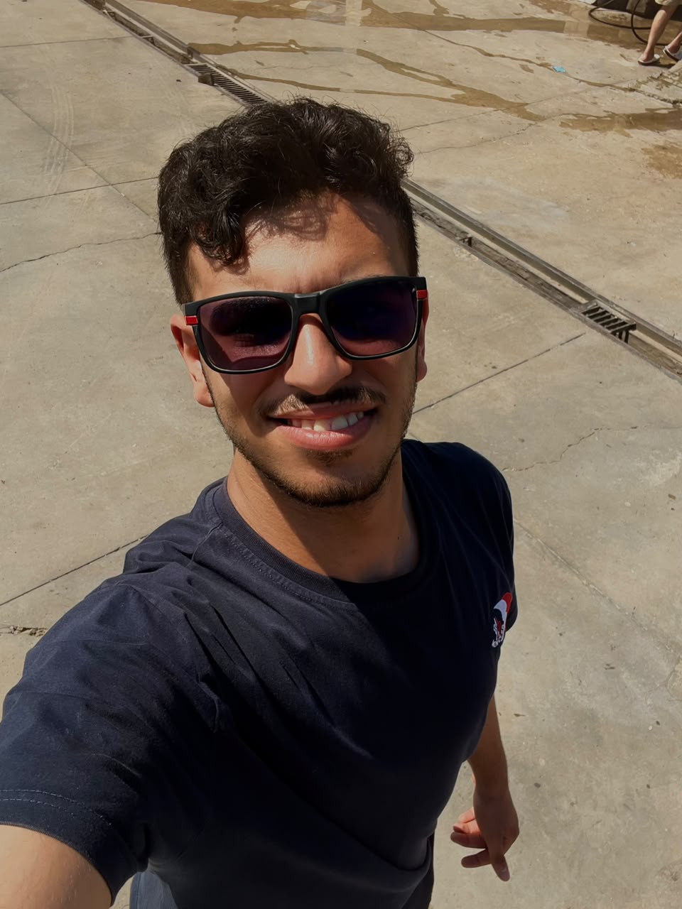 @ابُْنًْ الًْاكًْابُْرًْ🖤