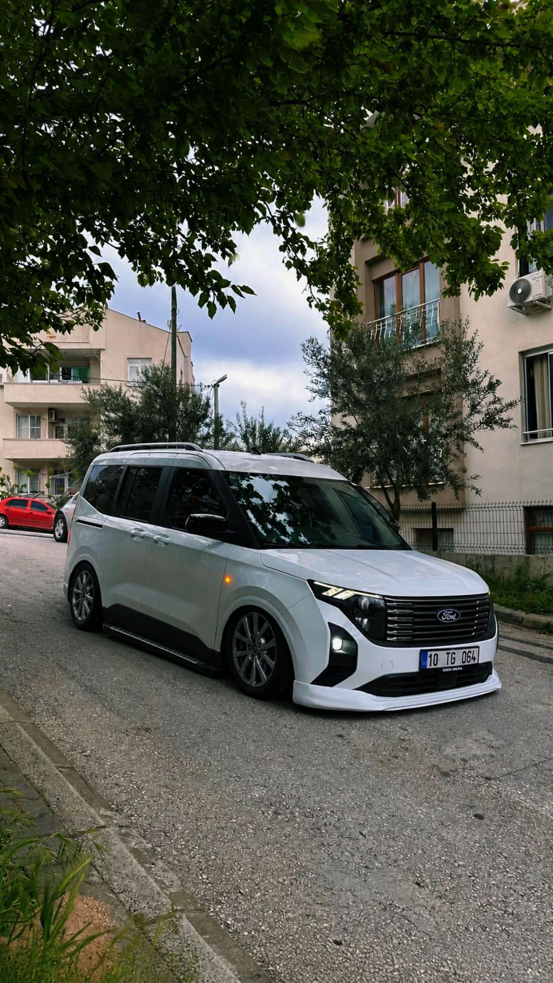 @&Ouml;mer Faruk &Ouml;zen