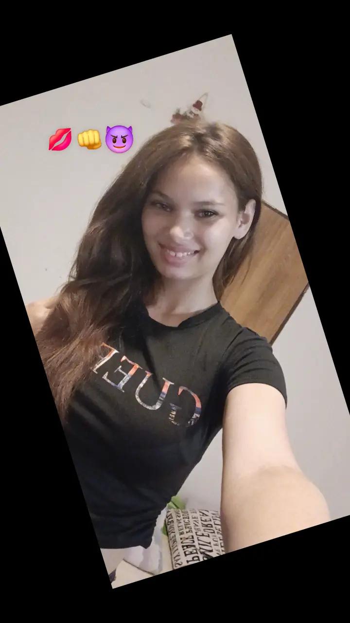 @våñëśkä 🥹🦋🫶
