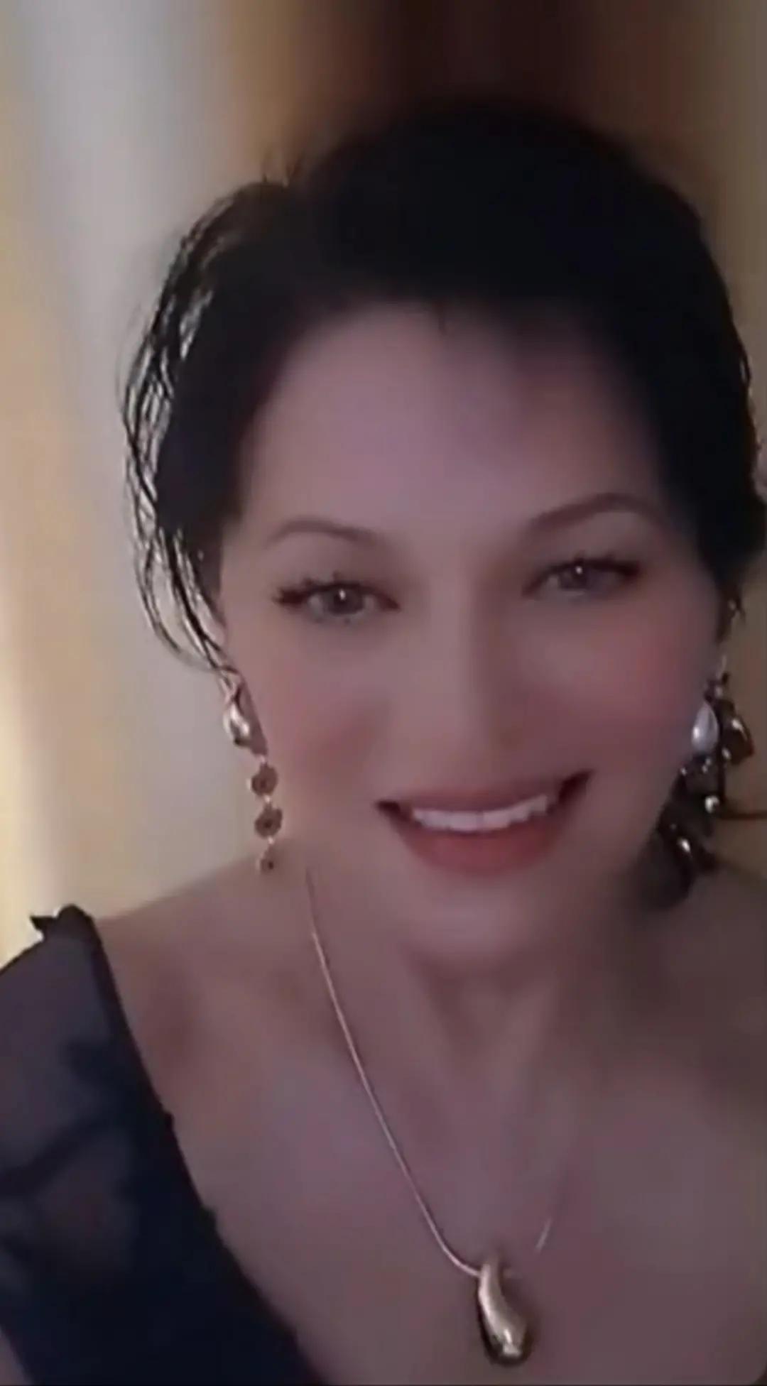 @Ioana Ionela509