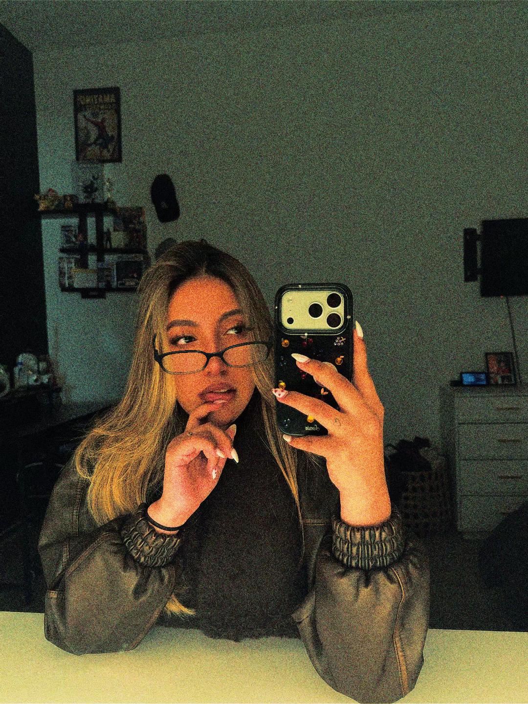 @Michelle CM♡