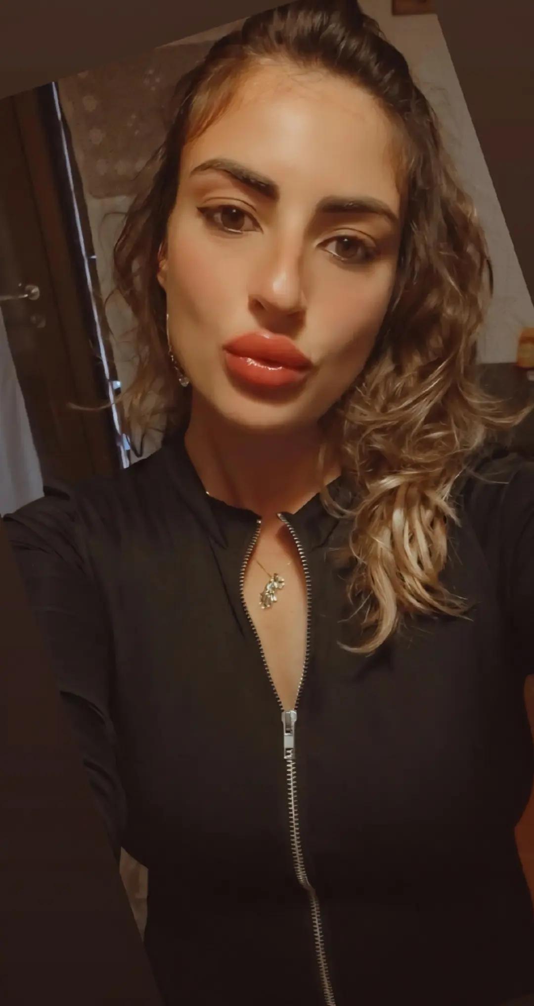 @adeledellarocca93