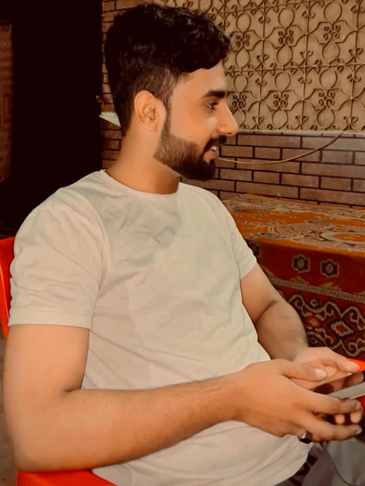 @حسنین بھٹی 🖤