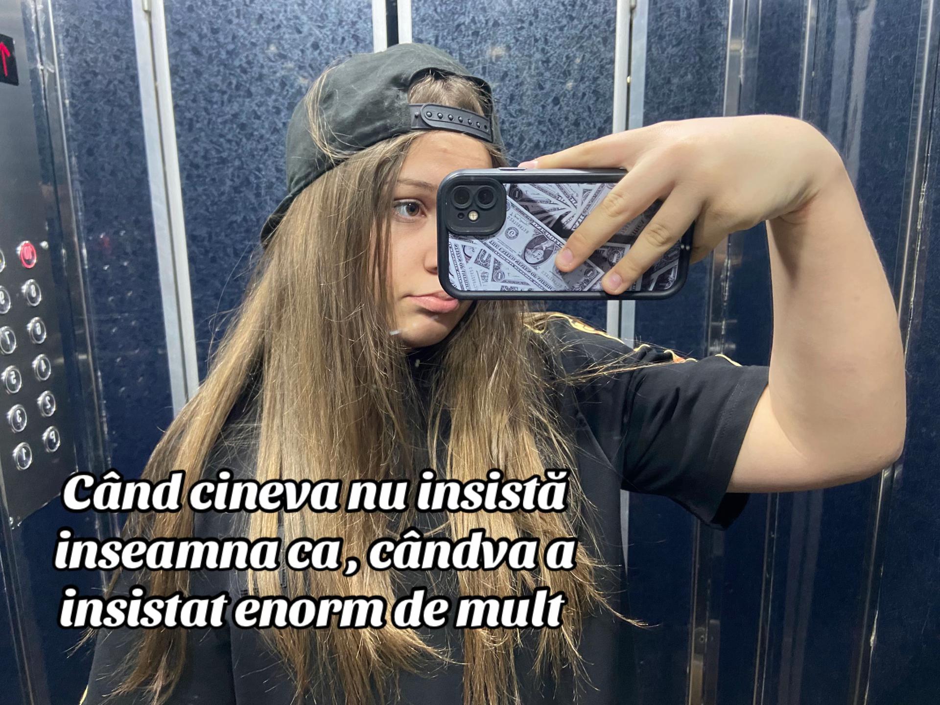 @𝓐𝓷𝓭𝓻𝓮𝓮𝓪💸🖤